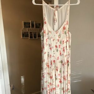 White floral maxi dress